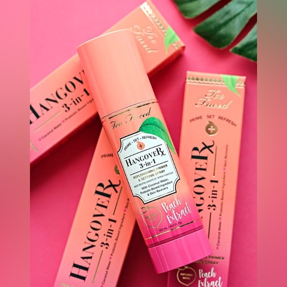 🍑 TOO FACED Hangover 3 in 1 Peach Extract Replenishing Primer & Setting Spray 🍑 - Picture 2 of 11